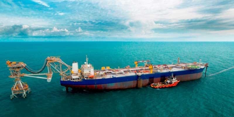 Lifting Migas Lampaui Target APBN-P 2016