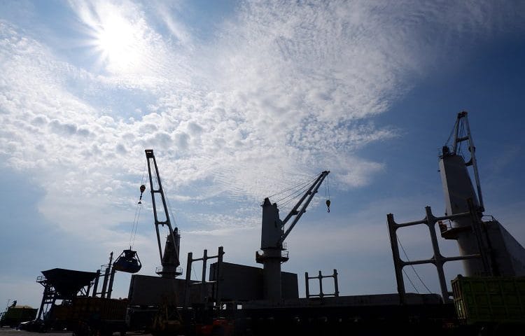 VIDEO Pelabuhan PT Petrogas Jatim Utama