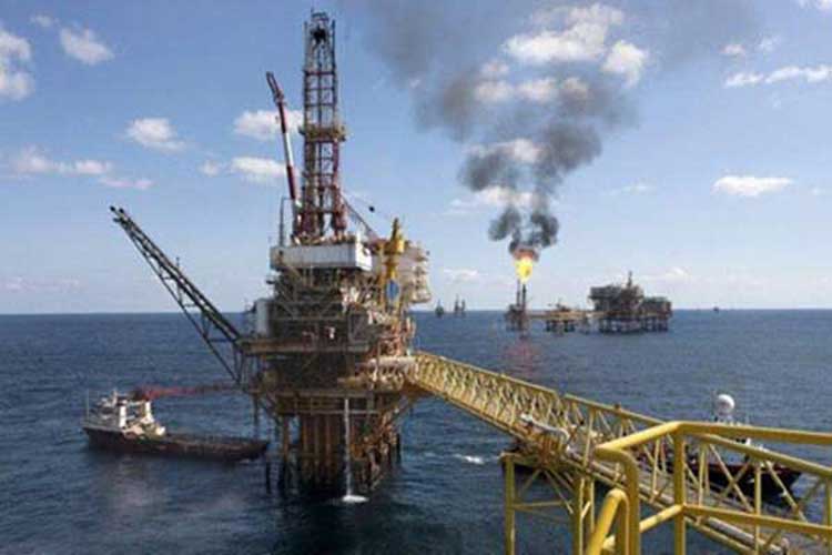 Rusia Produsen Minyak Mentah Terbesar pada Desember
