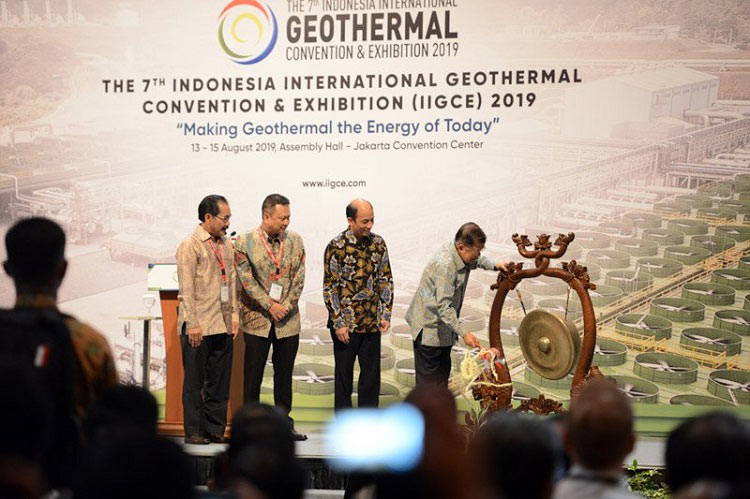 Wapres Minta Perkembangan Panas Bumi Dipercepat