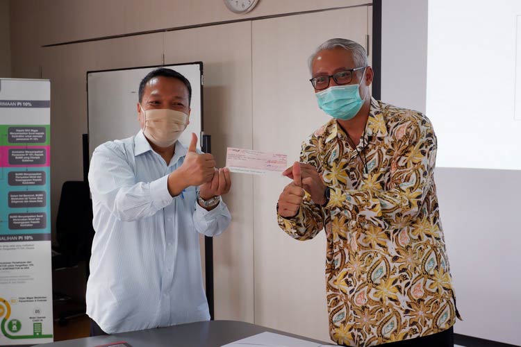 Penjualan Saham Treasuri PT. PJU kepada PT. AB Jatim