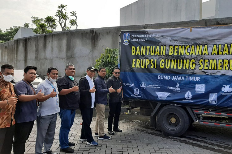 PT. PJU Kirim Bantuan untuk Korban Erupsi Gunung Semeru