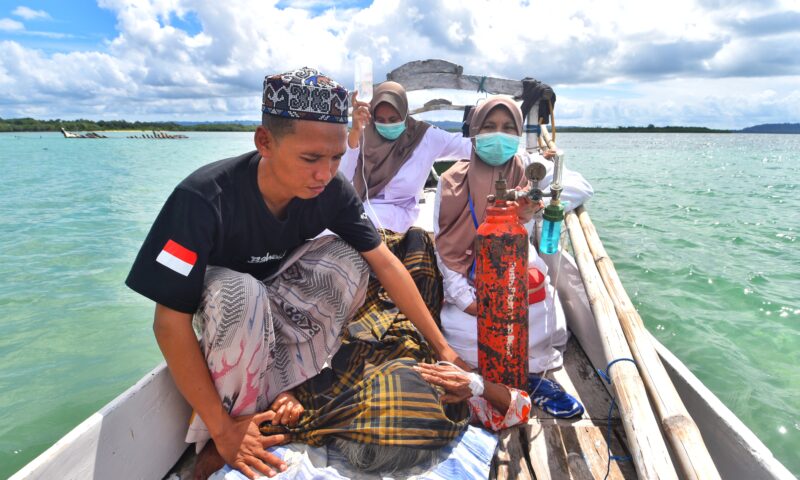 ‘Dedikasi Tenaga Kesehatan’ Juara Lomba Foto 2025
